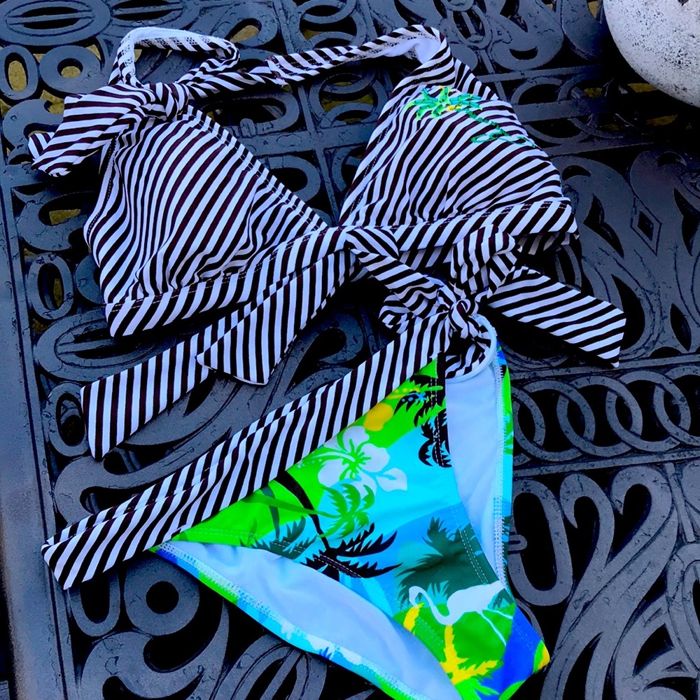 OP Bikini Stripe Palm Tree Flamingo